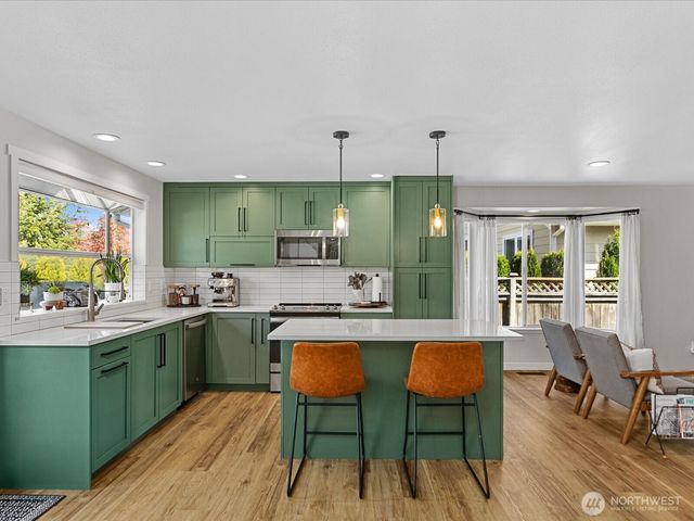 22905 SE 281 Place, Maple Valley, WA 98038