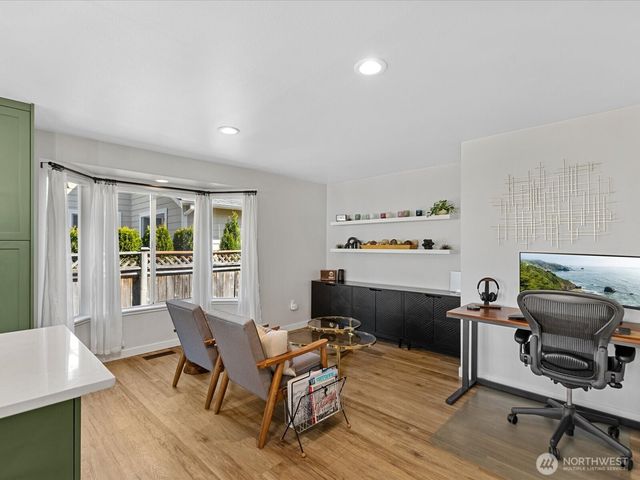22905 SE 281 Place, Maple Valley, WA 98038