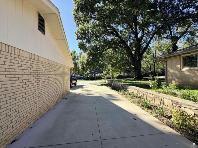 1704 Browning Avenue, Manhattan, KS 66502