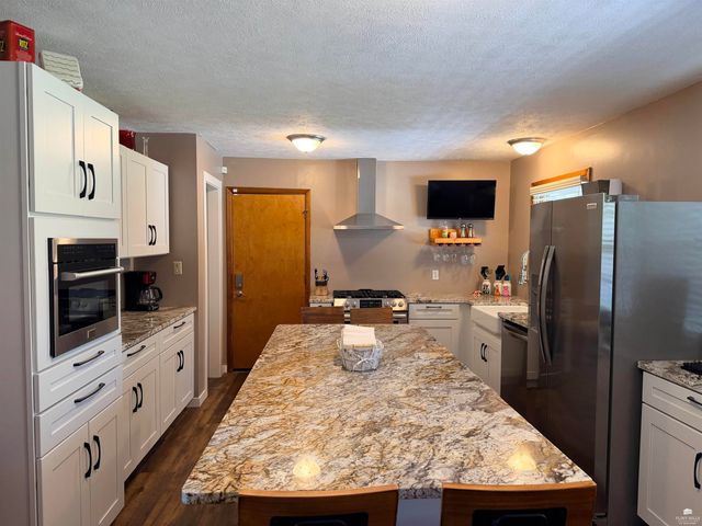 1704 Browning Avenue, Manhattan, KS 66502