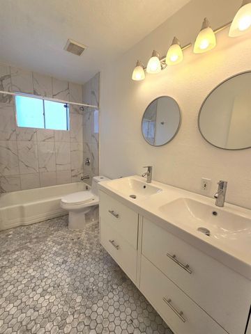 424 W Rialto Avenue, Clovis, CA 93612