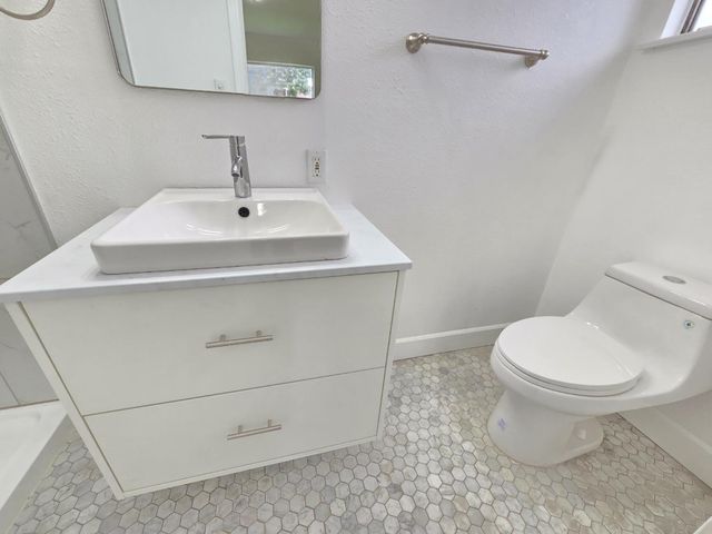 424 W Rialto Avenue, Clovis, CA 93612