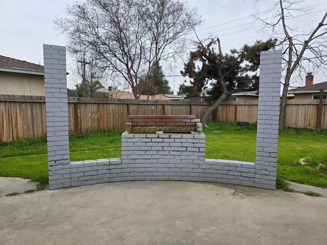 424 W Rialto Avenue, Clovis, CA 93612