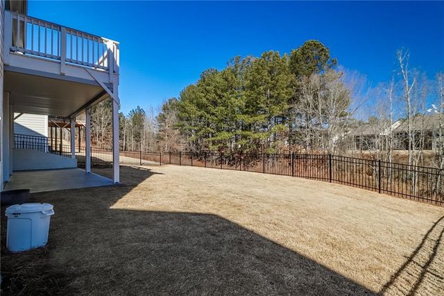 385 Huron Lane, Hoschton, GA 30548