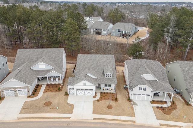 385 Huron Lane, Hoschton, GA 30548