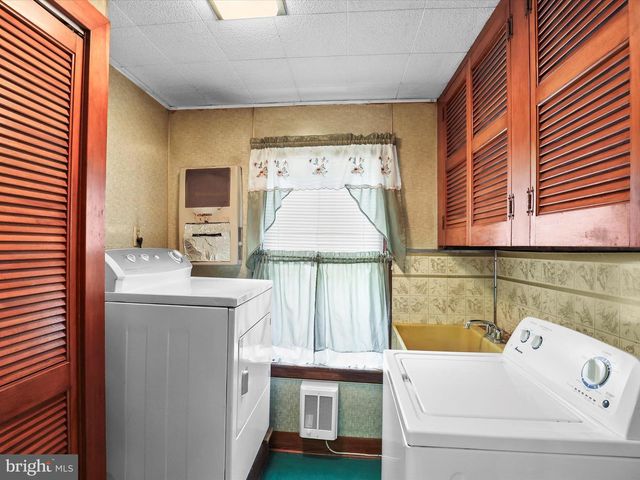 4960 YORK, New Oxford, PA 17350