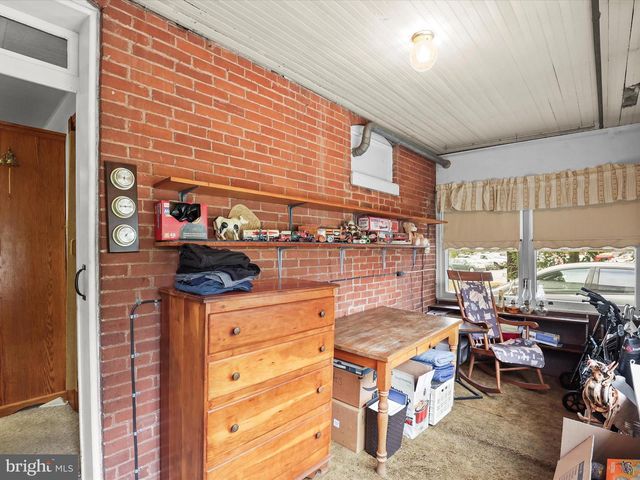 4960 YORK, New Oxford, PA 17350