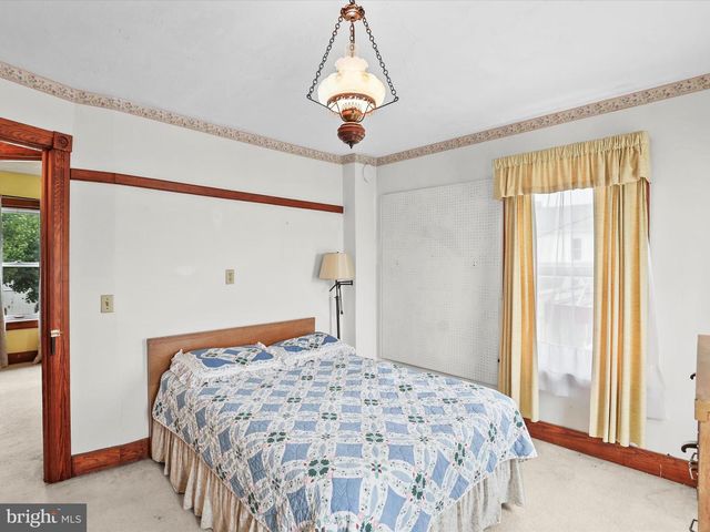 4960 YORK, New Oxford, PA 17350