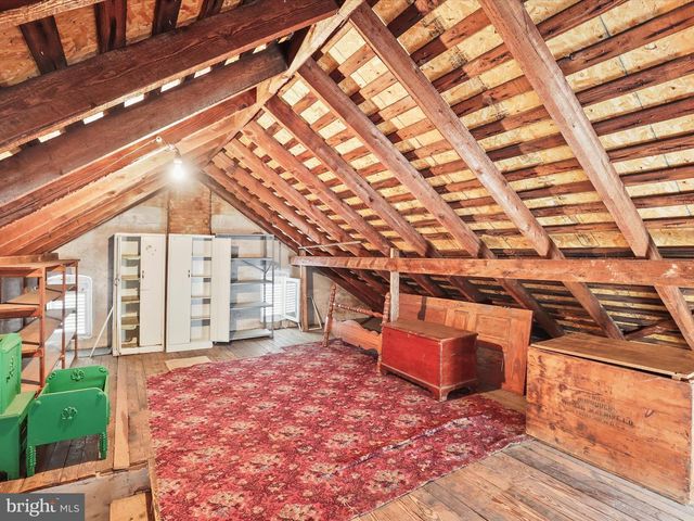 4960 YORK, New Oxford, PA 17350