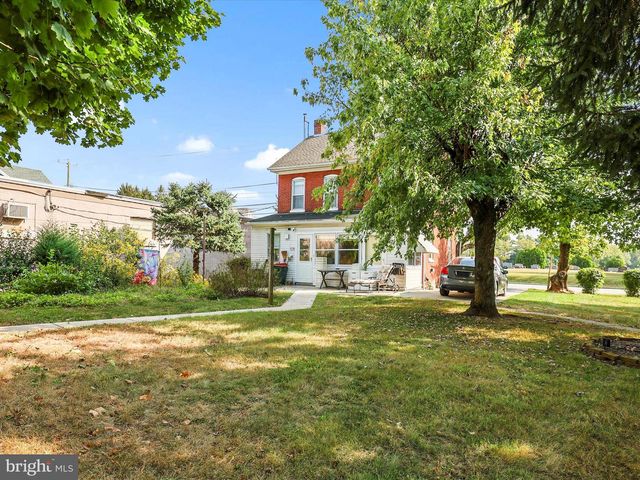 4960 YORK, New Oxford, PA 17350