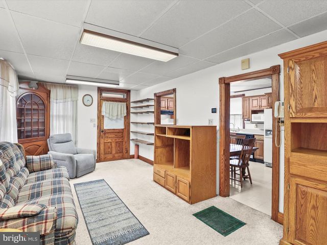 4960 YORK, New Oxford, PA 17350