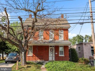 4960 YORK, New Oxford, PA 17350