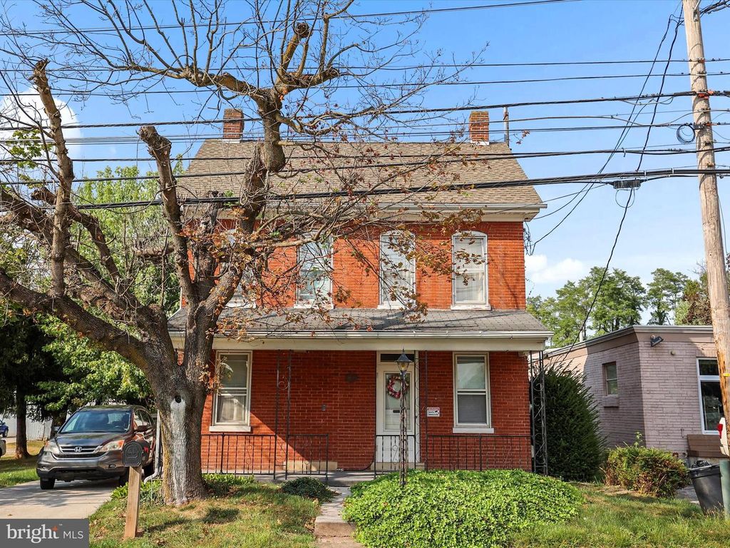 4960 YORK, New Oxford, PA 17350