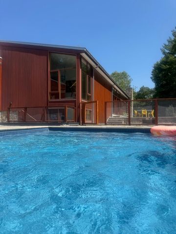 4 Solstice Way, Sharon, MA 02067