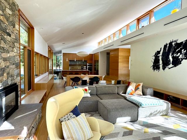 4 Solstice Way, Sharon, MA 02067