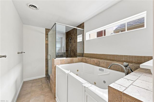 228 Convention DR, Virginia Beach, VA 23462