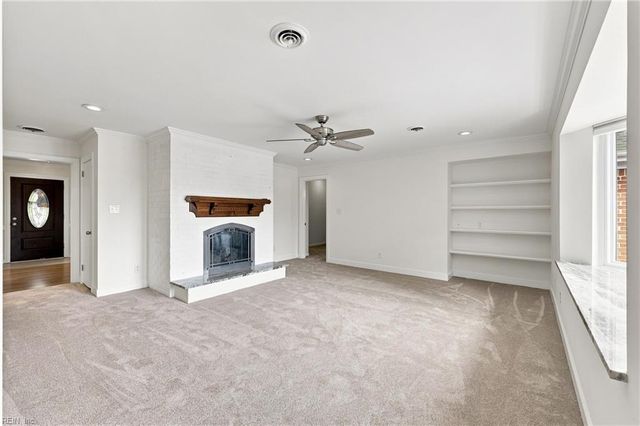 228 Convention DR, Virginia Beach, VA 23462