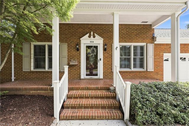 228 Convention DR, Virginia Beach, VA 23462