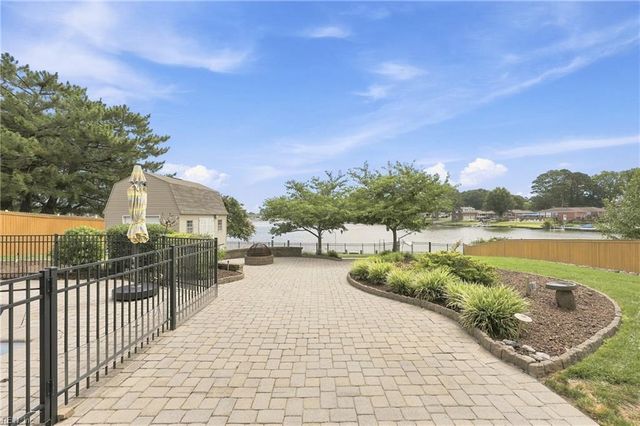228 Convention DR, Virginia Beach, VA 23462