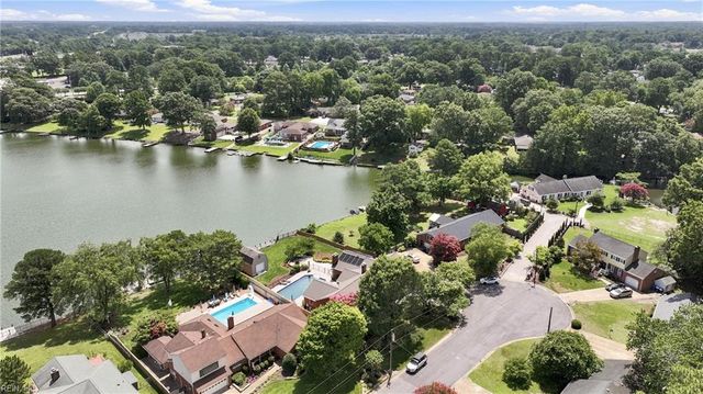 228 Convention DR, Virginia Beach, VA 23462