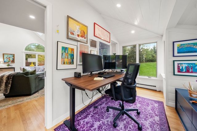 19 Saltmeadow Ln, Duxbury, MA 02332