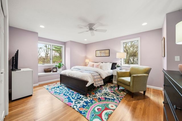 19 Saltmeadow Ln, Duxbury, MA 02332