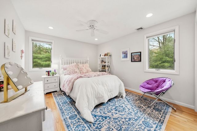 19 Saltmeadow Ln, Duxbury, MA 02332