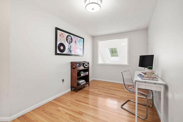 19 Saltmeadow Ln, Duxbury, MA 02332