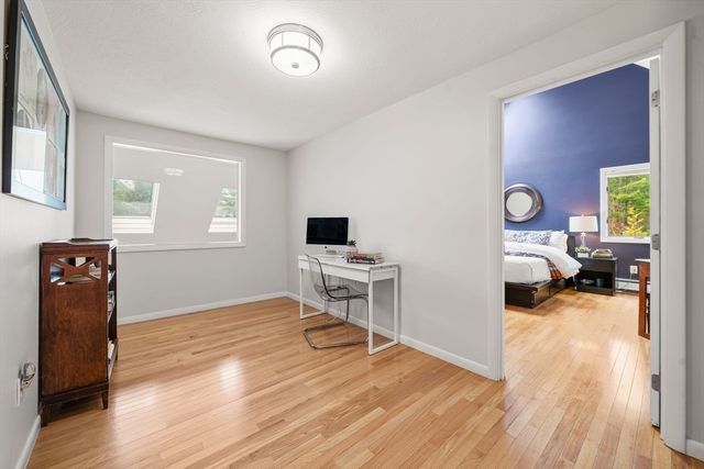 19 Saltmeadow Ln, Duxbury, MA 02332