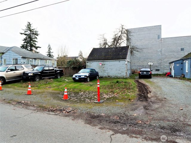 871 SW 135th Street, Burien, WA 98146