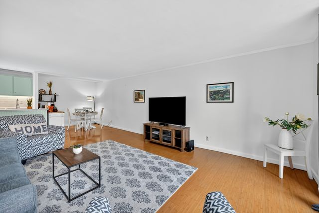 1 Gold Street APT 11D, Hartford, CT 06103