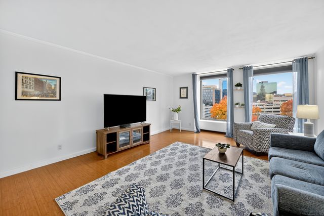 1 Gold Street APT 11D, Hartford, CT 06103