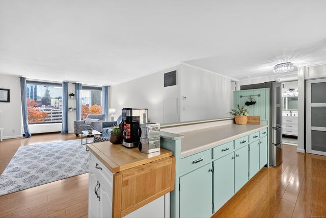 1 Gold Street APT 11D, Hartford, CT 06103