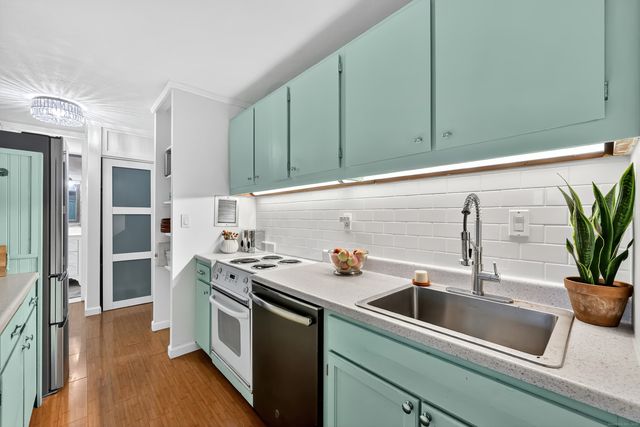 1 Gold Street APT 11D, Hartford, CT 06103