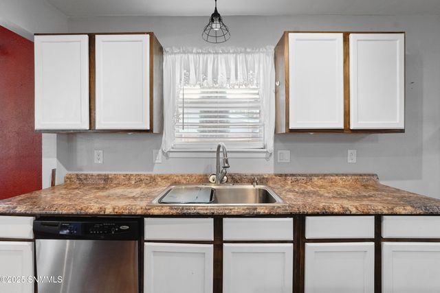 1714 Royal Drive, Las Cruces, NM 88011