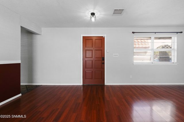 1714 Royal Drive, Las Cruces, NM 88011