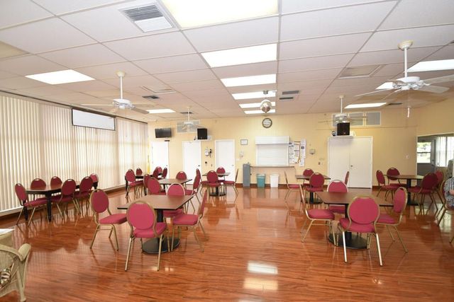 716 SW 18th Street, Boynton Beach, FL 33426