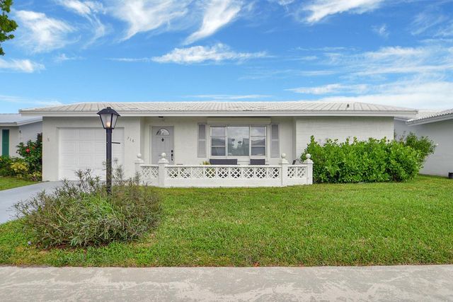 716 SW 18th Street, Boynton Beach, FL 33426