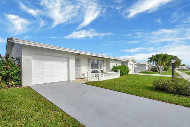 716 SW 18th Street, Boynton Beach, FL 33426