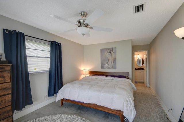 716 SW 18th Street, Boynton Beach, FL 33426