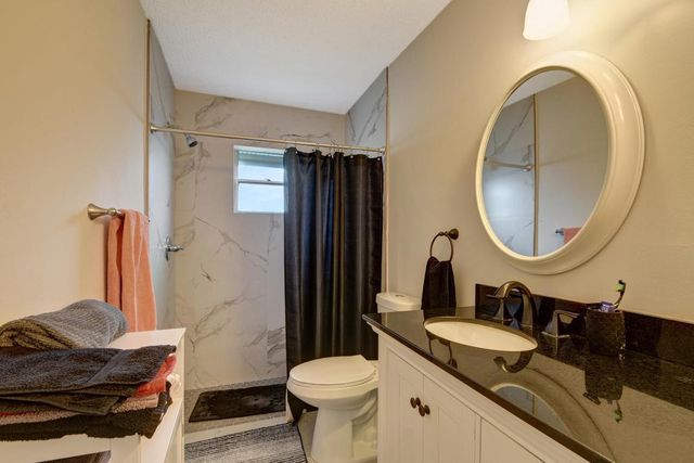 716 SW 18th Street, Boynton Beach, FL 33426