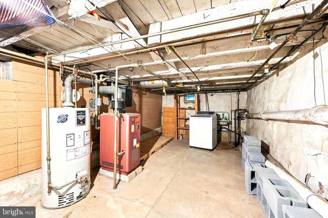 327 SUMMER ST, Royersford, PA 19468