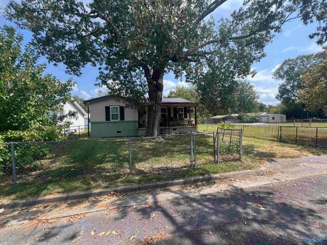 302 Clark Street, Gadsden, AL 35904