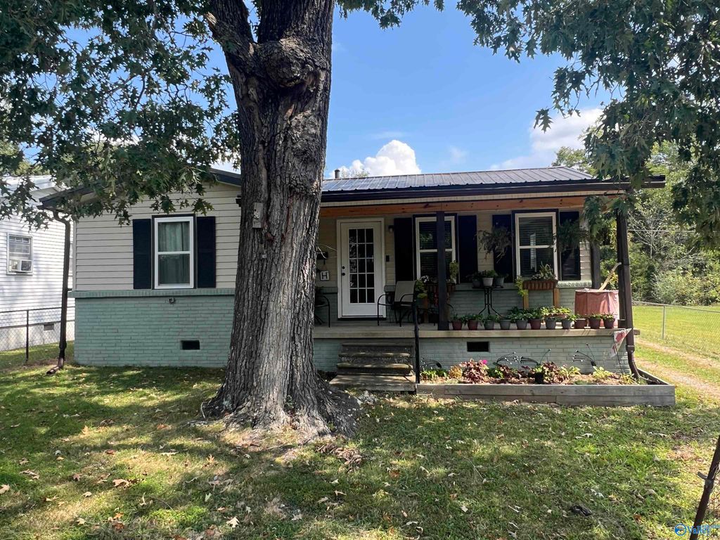 302 Clark Street, Gadsden, AL 35904