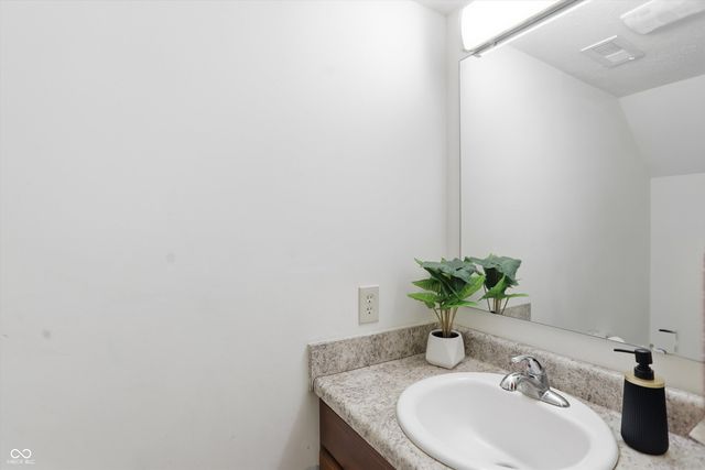 953 Beal Way, Indianapolis, IN 46217