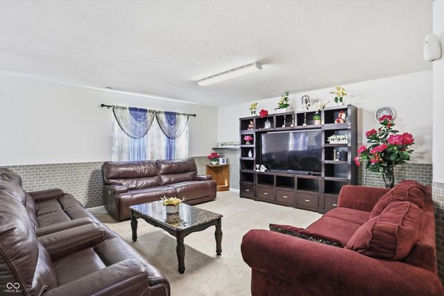 953 Beal Way, Indianapolis, IN 46217
