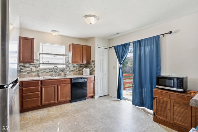 953 Beal Way, Indianapolis, IN 46217