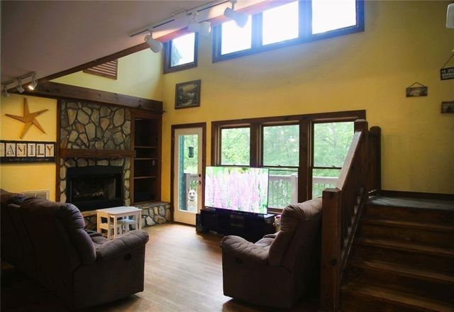 168 Green Cabin Way, Talking Rock, GA 30175