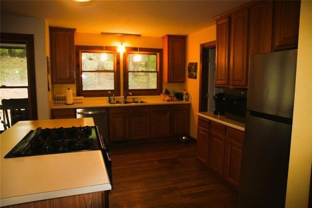 168 Green Cabin Way, Talking Rock, GA 30175