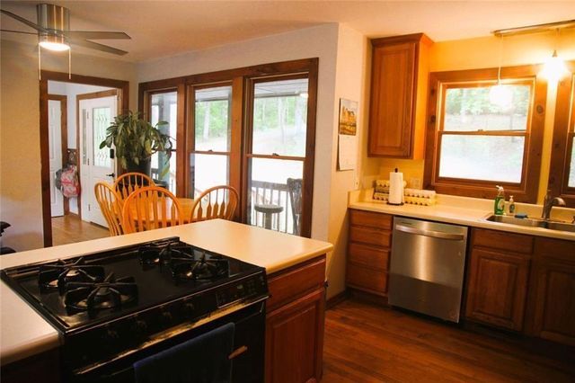 168 Green Cabin Way, Talking Rock, GA 30175